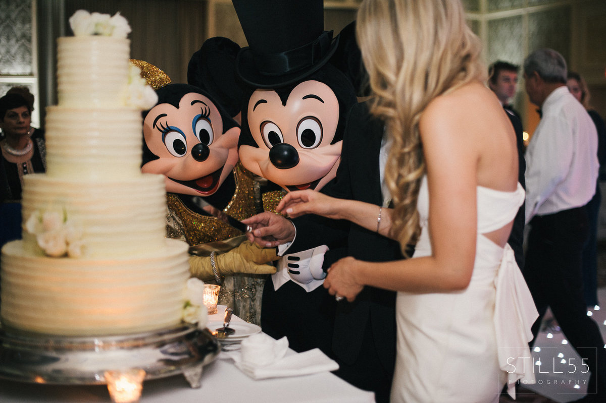 mickey and minnie cut the buttercream white cake