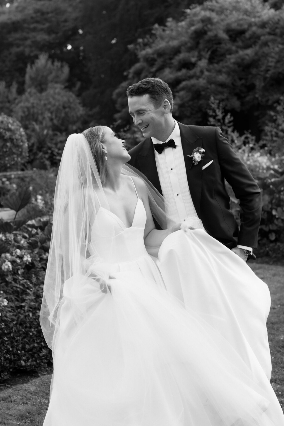 MeghanHemstra-Romantic-Hatley-Castle-Wedding-33