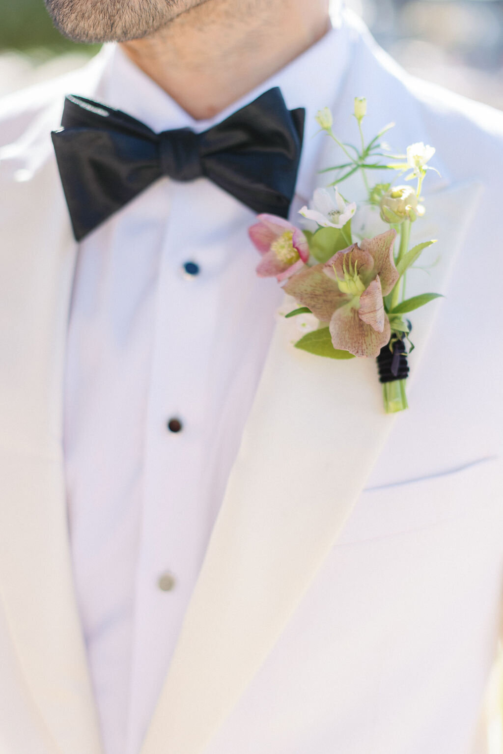 san_marcos_wedding_southern_california_lakeside_amelia_lyon_micro_spring_florals_011