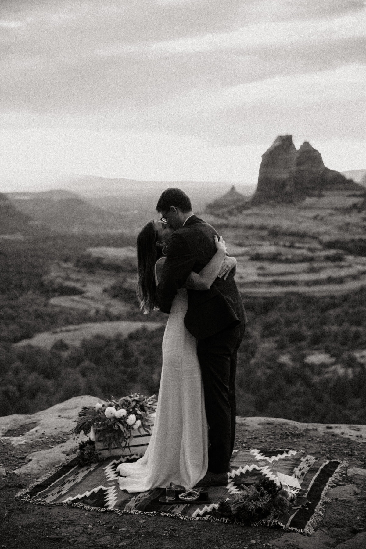 sedona-arizona-elopement-wedding-photographer-079