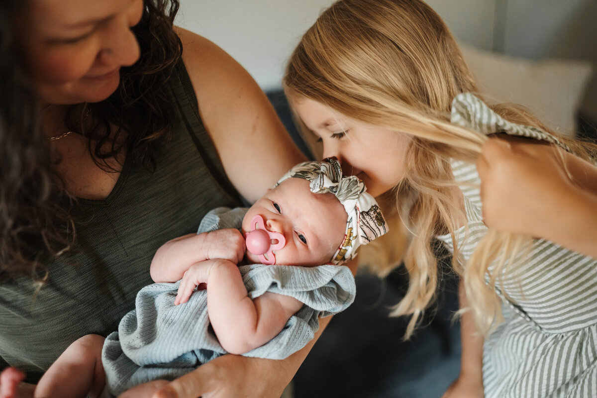 Portland-Newborn-Photos-at-home-512