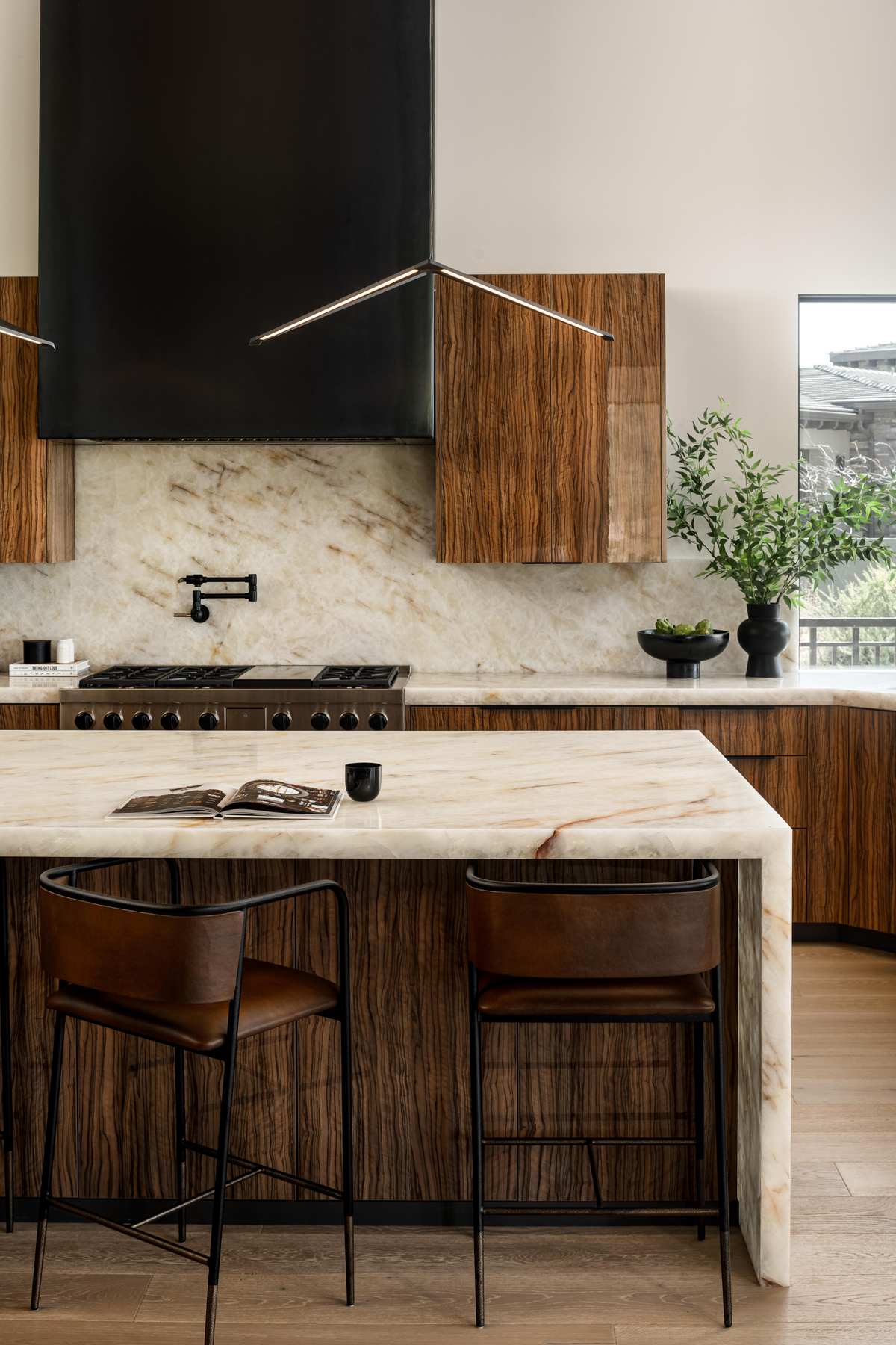 SA8 - 42069 N 105th St-16