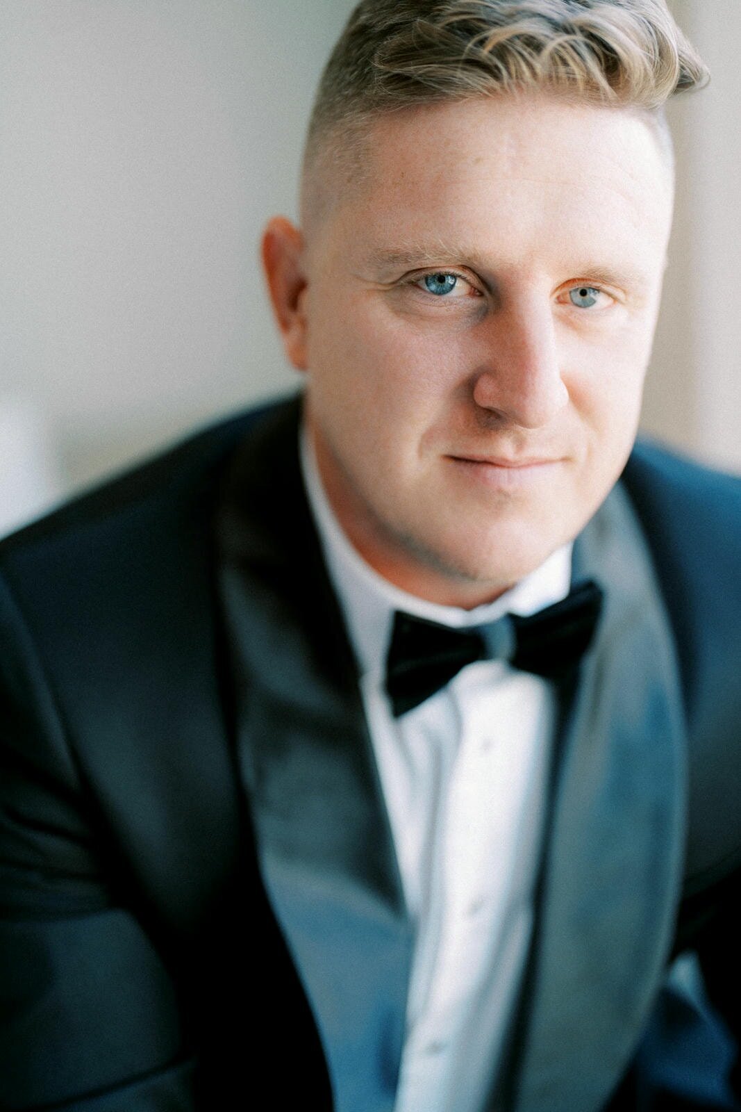 W9-Wedding-Photos-The-Pearle-Burlington-Lake-Ontario-Stephen-and-Oksana-2024-09-29-2500px-1055