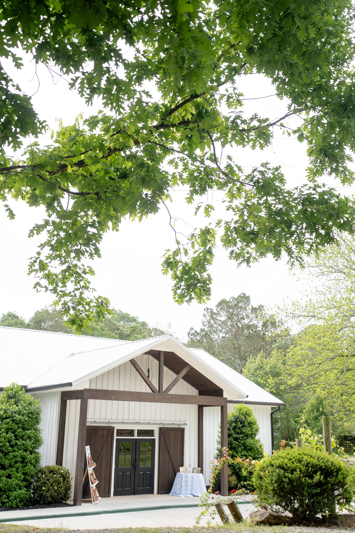 AuroraPhotography_EmmaDylan_KouryFarmsWedding-88