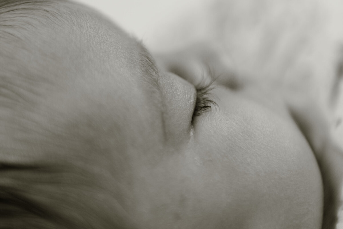 newborn-photoshoot-worcestershire-111