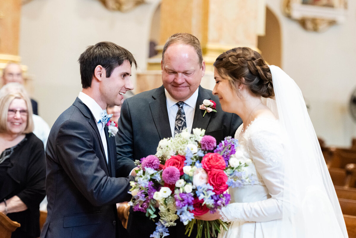 katie-jake-saint-agnes-catholic-wedding-photo-4