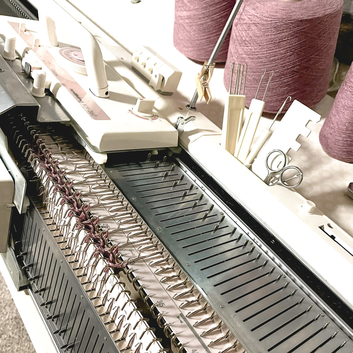 kh260 bulky knitting machine