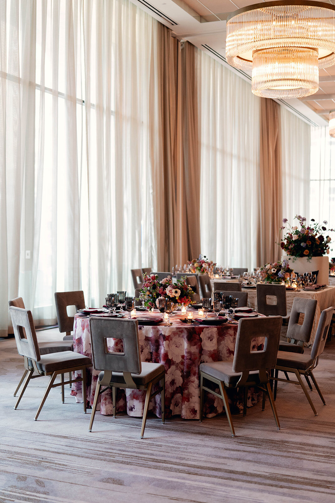 the-thompson-dallas-luxury-wedding--01276