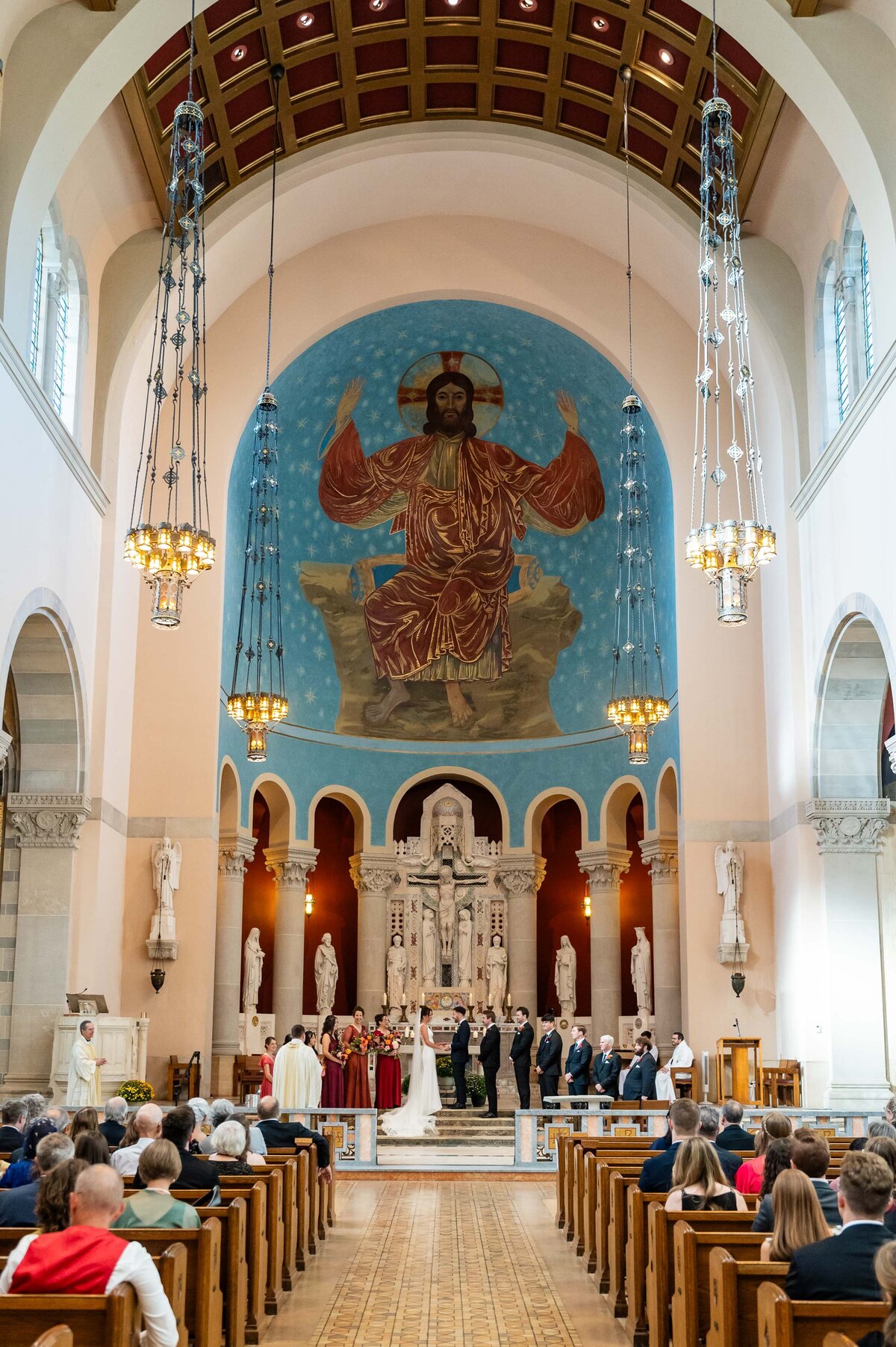 elizabeth-andrew-st-thomas-more-catholic-wedding-photo-17