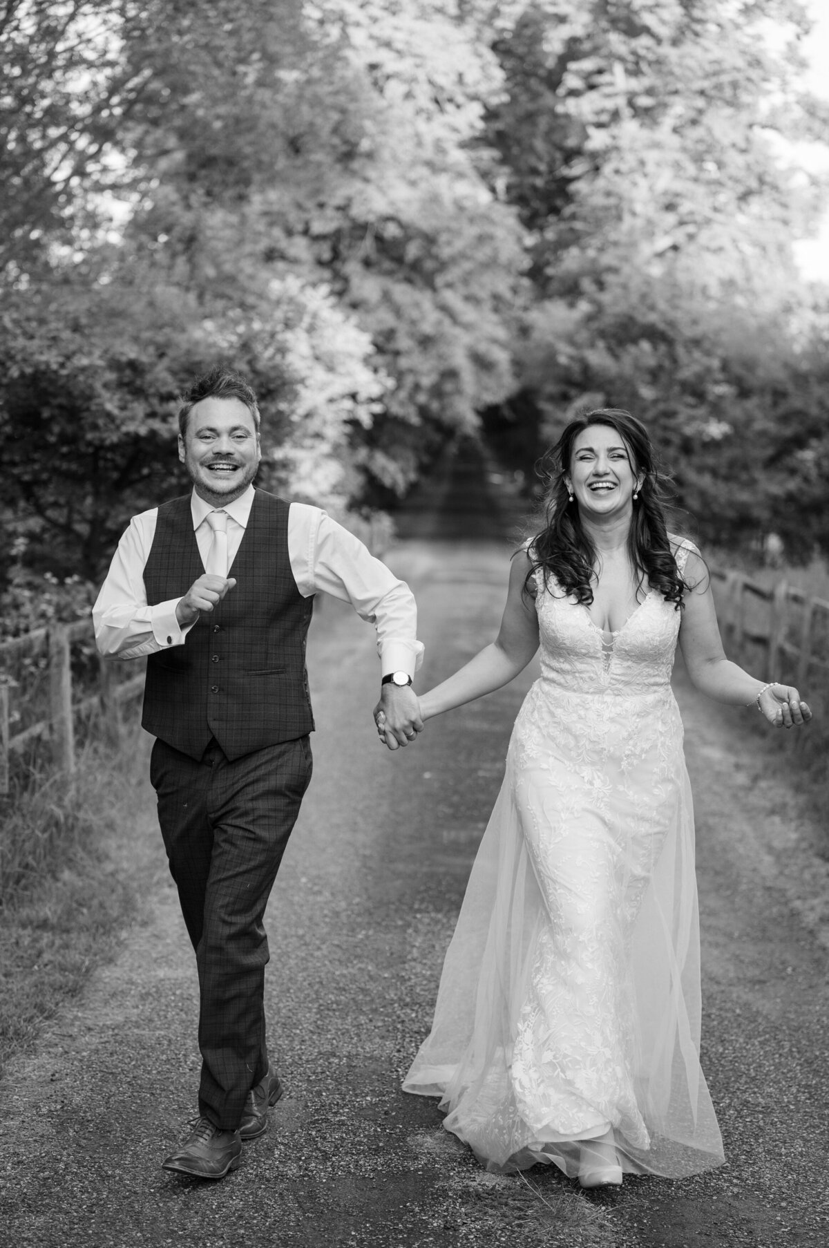 Notley-Abbey-wedding-photography-1024-2