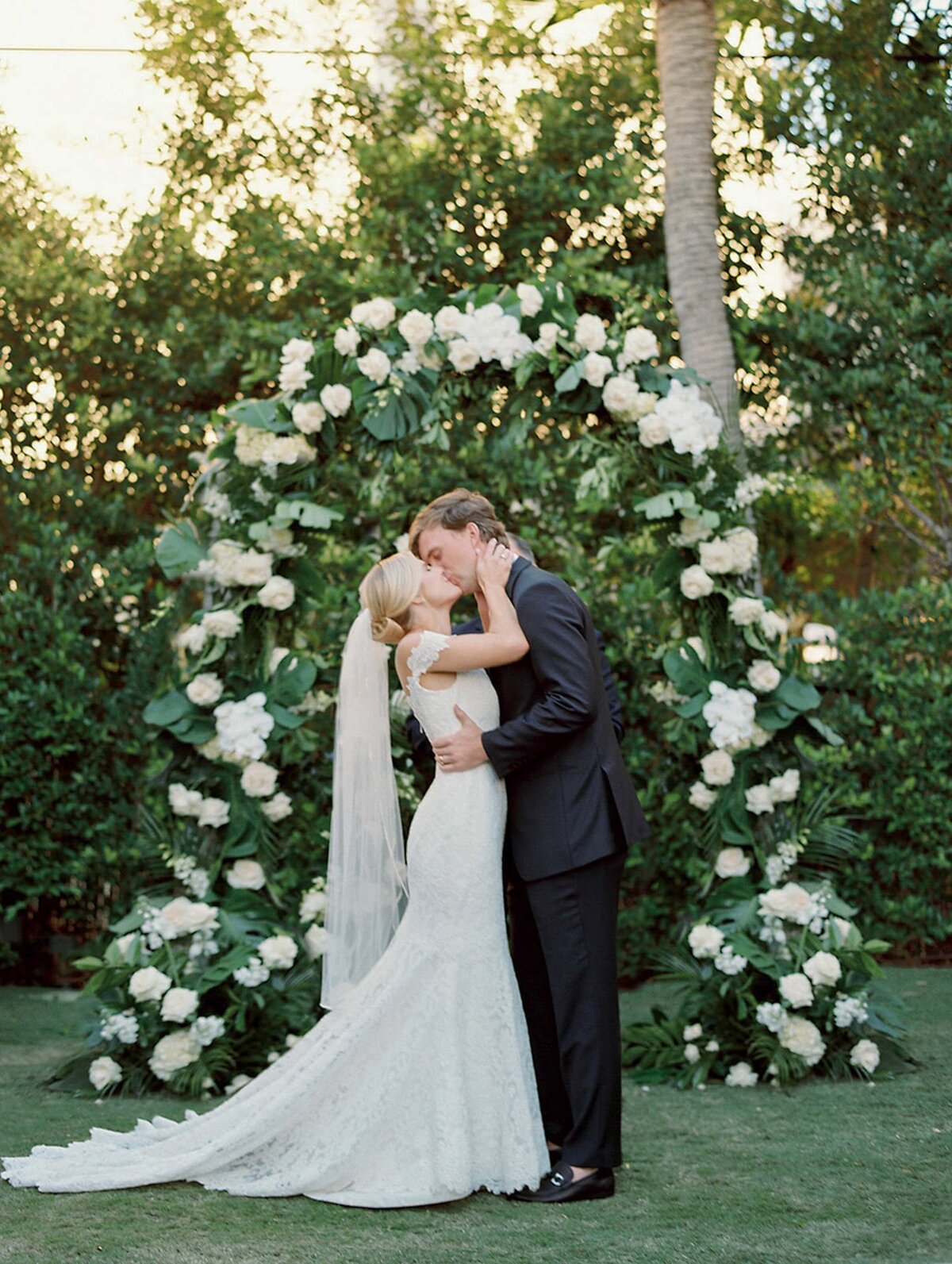 14PalmBeach_Edited30Ashton_Evan_PalmBeachWedding39-980Ashton_Evan_Wedding30Ashton_Evan_Favorites170235RLwo011511-R4-051-2