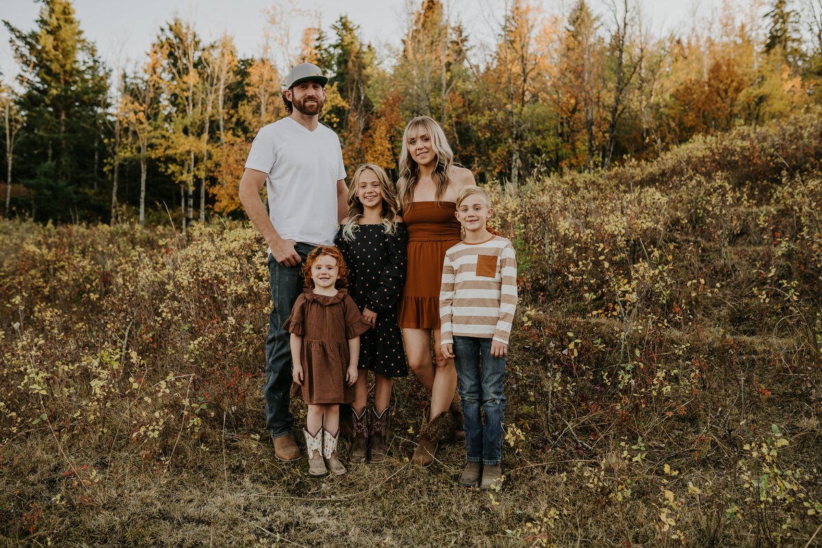 alberta-family-portrait-photographer-chelsie-lumy-and-co-6