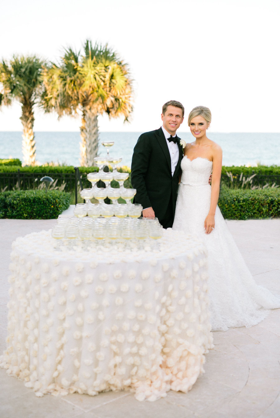 Kristina&Hayes-Reception-LindsayMaddenPhotography-53