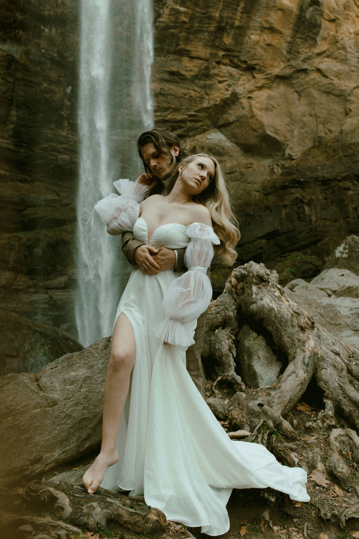 toccoa-falls-georgia-waterfall-whimsical-elegant-elopement-132
