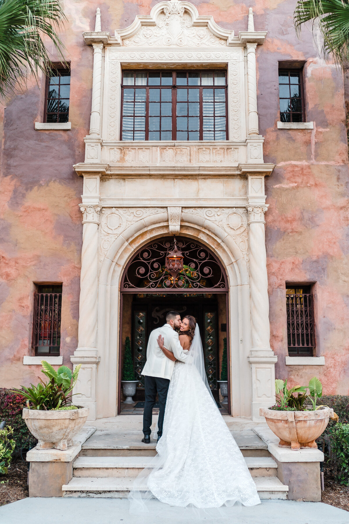 Romantic wedding photography at Howey Mansion in Orlando Florida