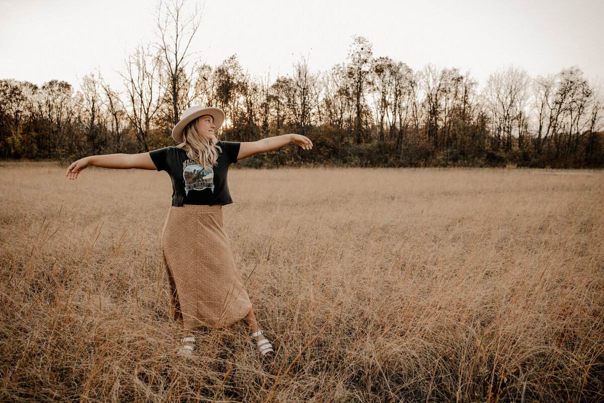 fall-boho-senior-grad-session-29