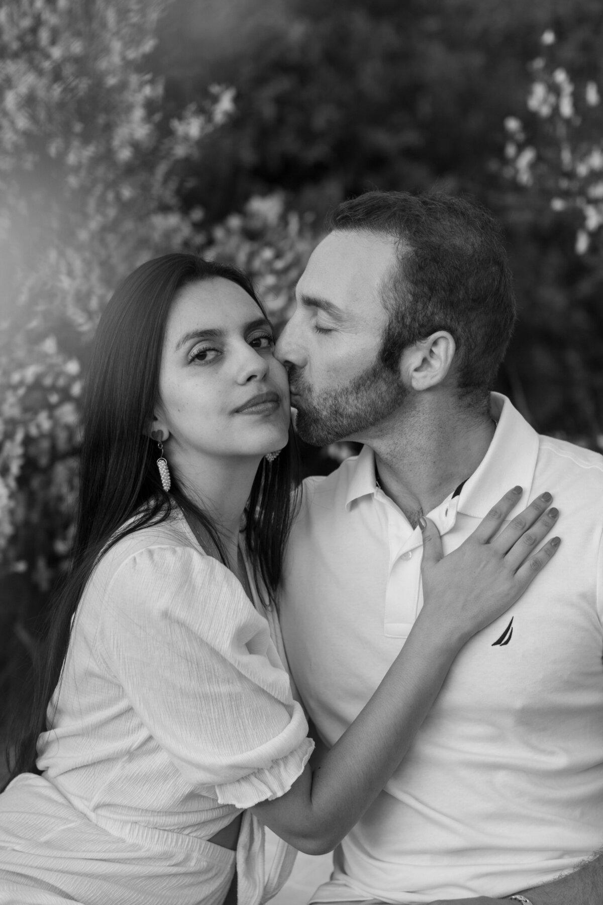 Couples-session-golden-gardens-beach-documentary-style-jennifer-moreno-photography-seattle-washington-30