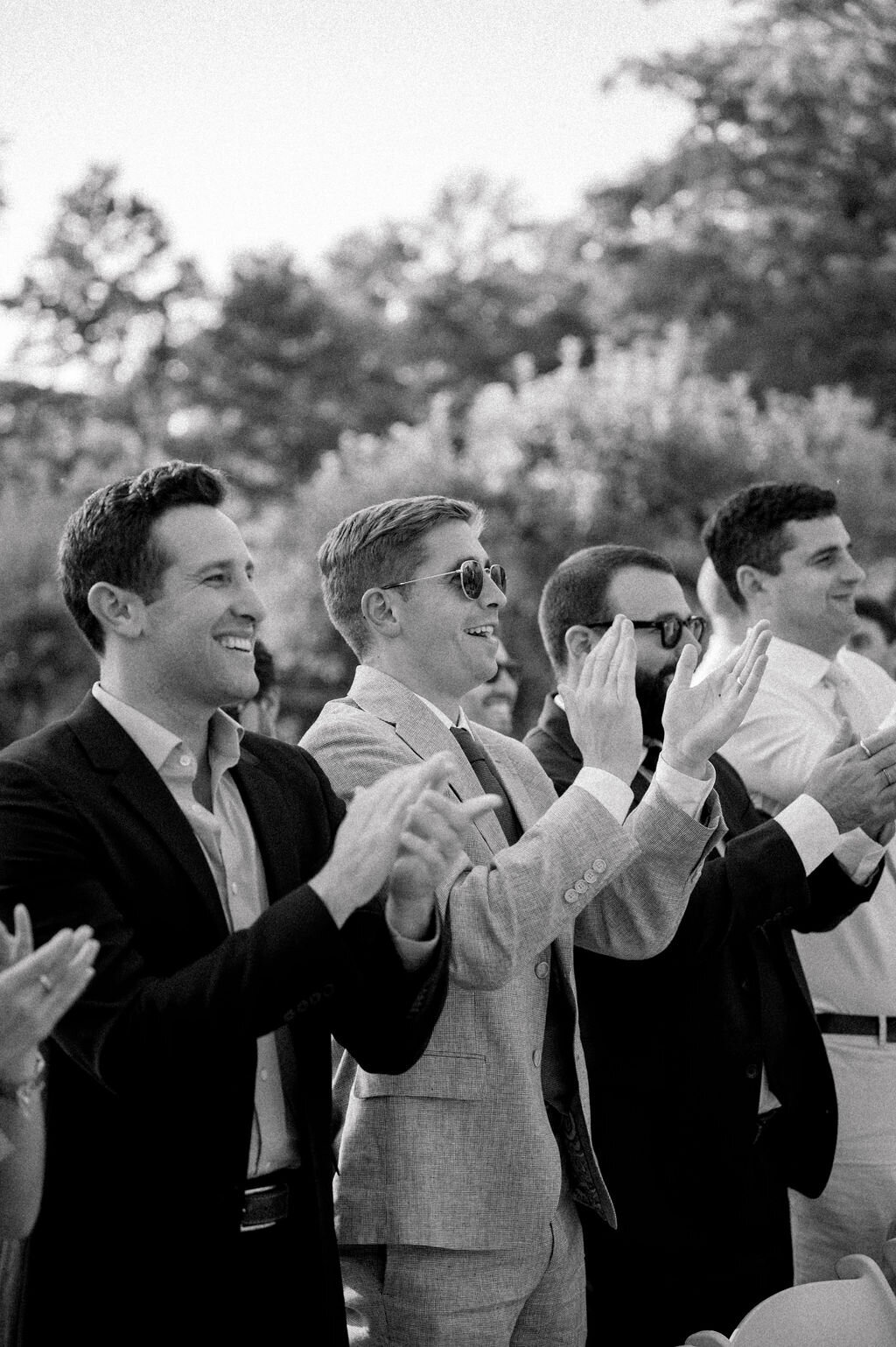 wedding-guests-at-smith-farm-gardens-jen-strunk-events