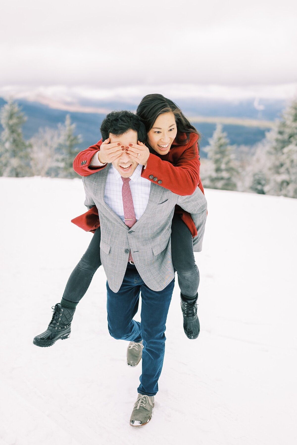 White-Mountains-New-Hampshire-NH-Winter-Engagement-Photography_0017
