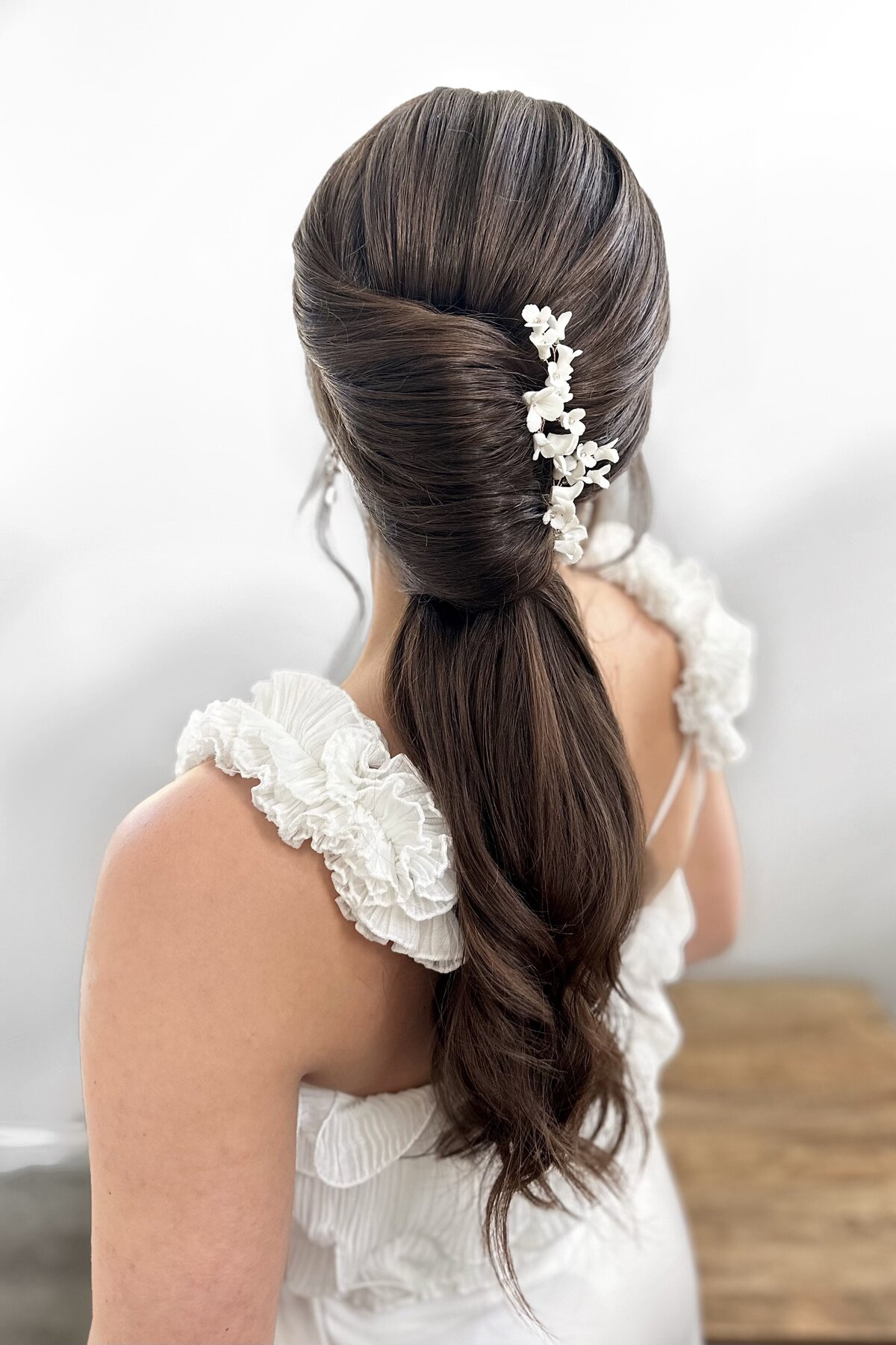 Bridal-Ponytail-Clip-Curls-Beauty-Artist