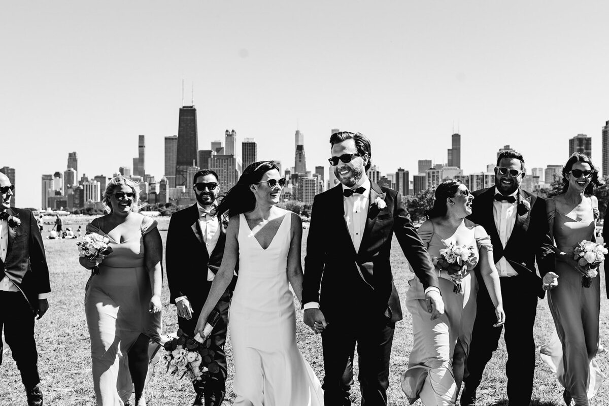 Chicago-Wedding-Photographer-Skyline-Wedding-Party