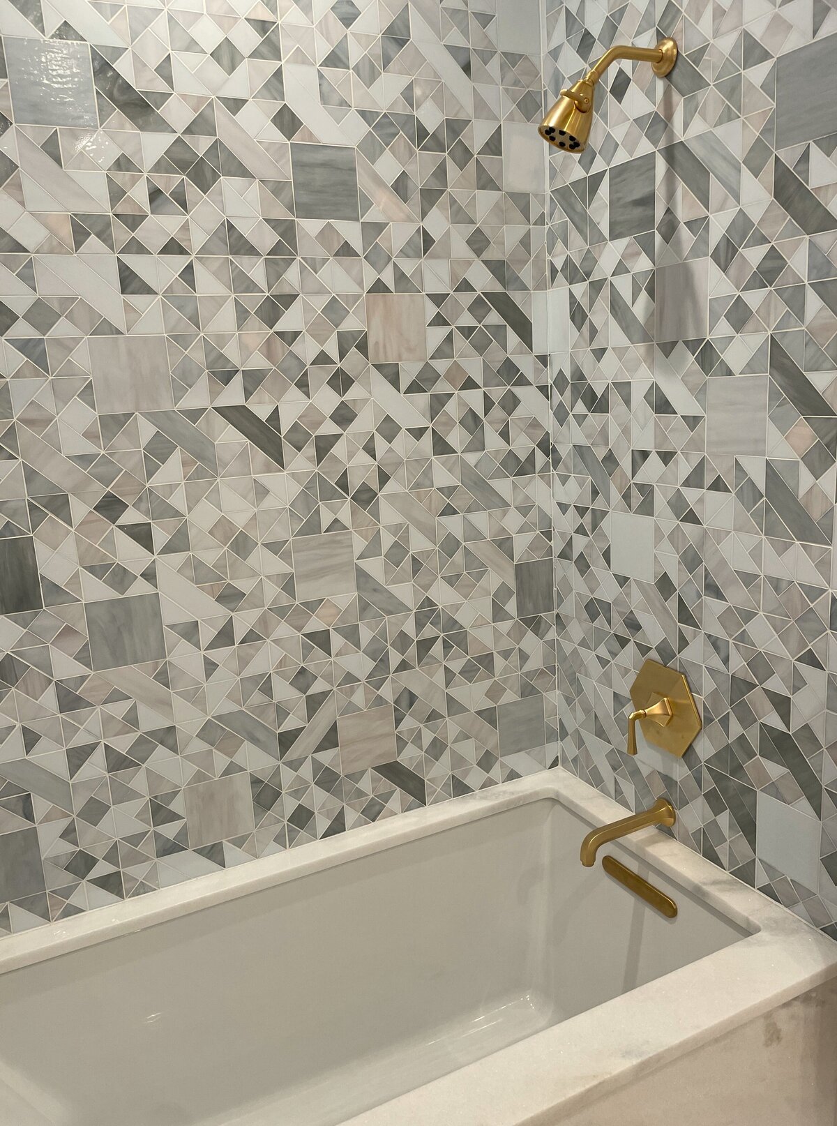 girls shower walls