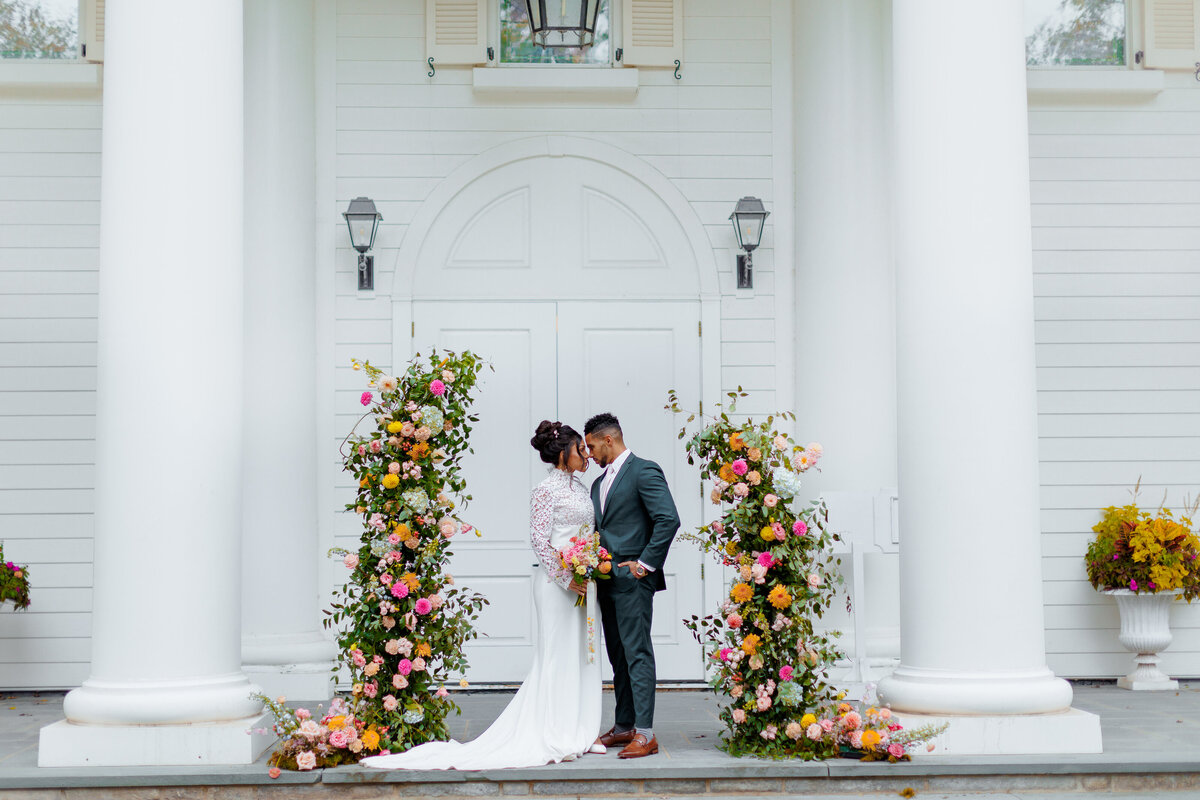 Colorful-Luxuy-Wedding-The-Biltmore-West-Virginia-42
