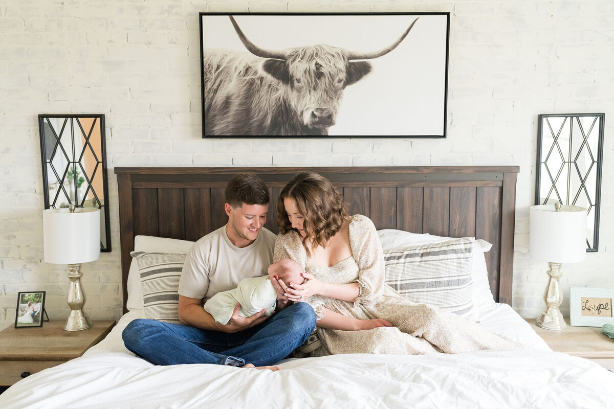 natural-light-newborn-session-austin (24)