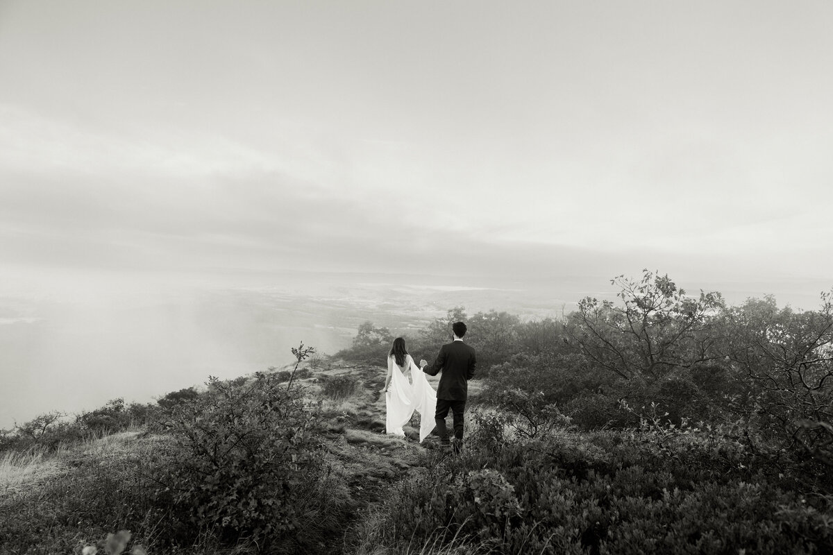 Adventure Elopement in the Berkshires of Massachusetts Photography by Melanie Ruth Photography