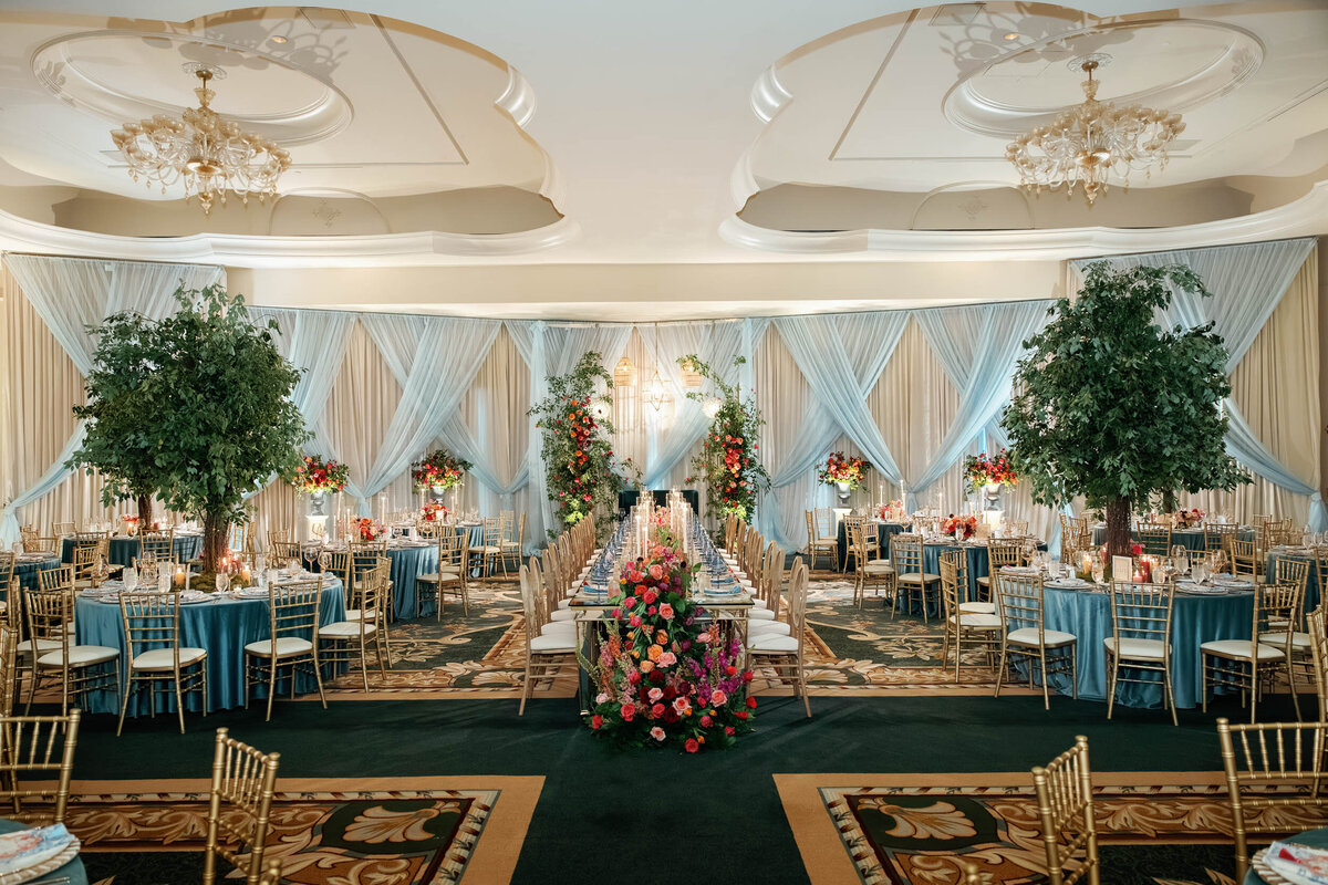 75-beautiful-reception-flowers-28-north