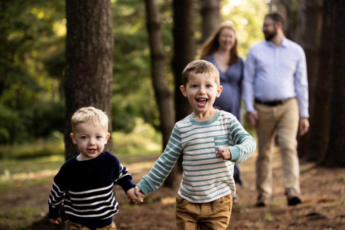 family-iowa-outdoor-infant-lifestyle-0059