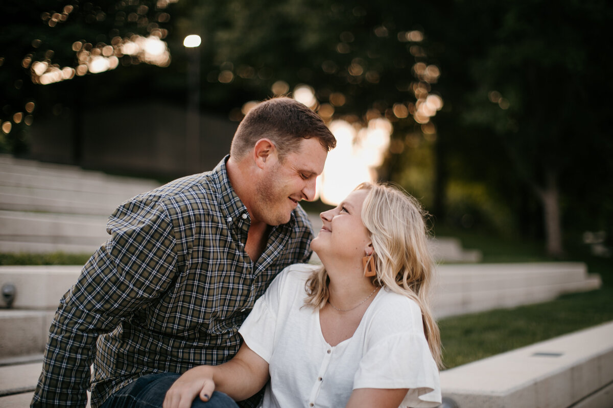 callie-chris-scioto-mile-engagement