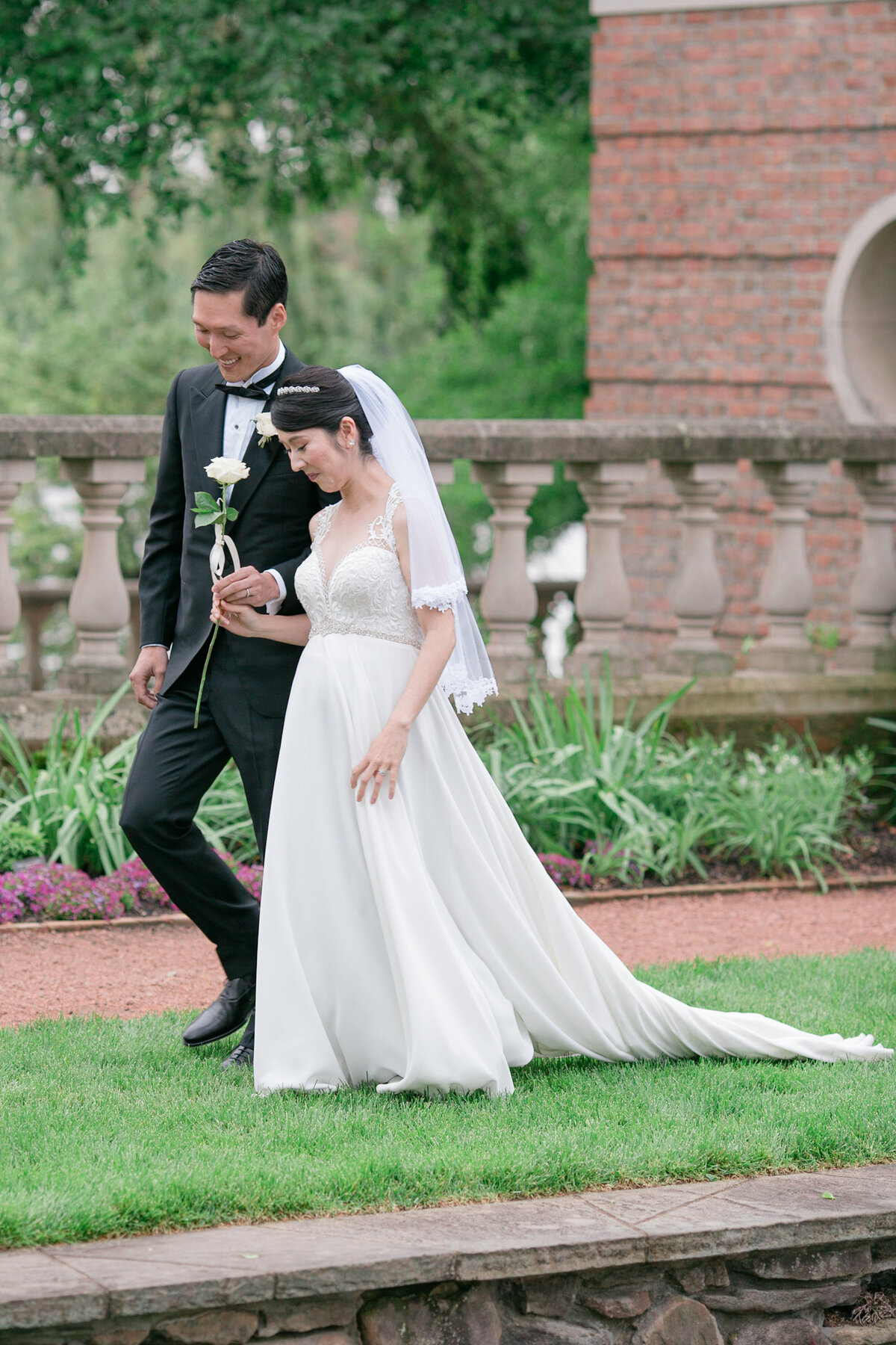 asian wedding ceremony at the chicago botanical gardens