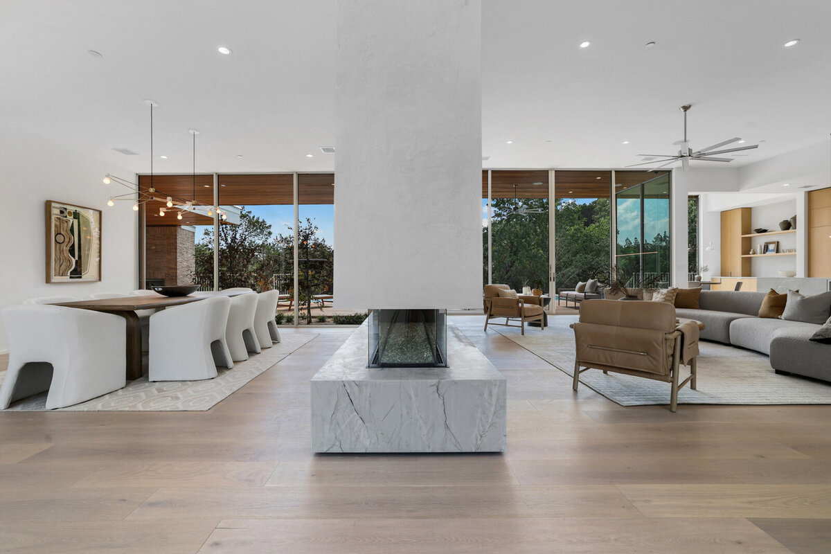 2707-toro-canyon-living-6