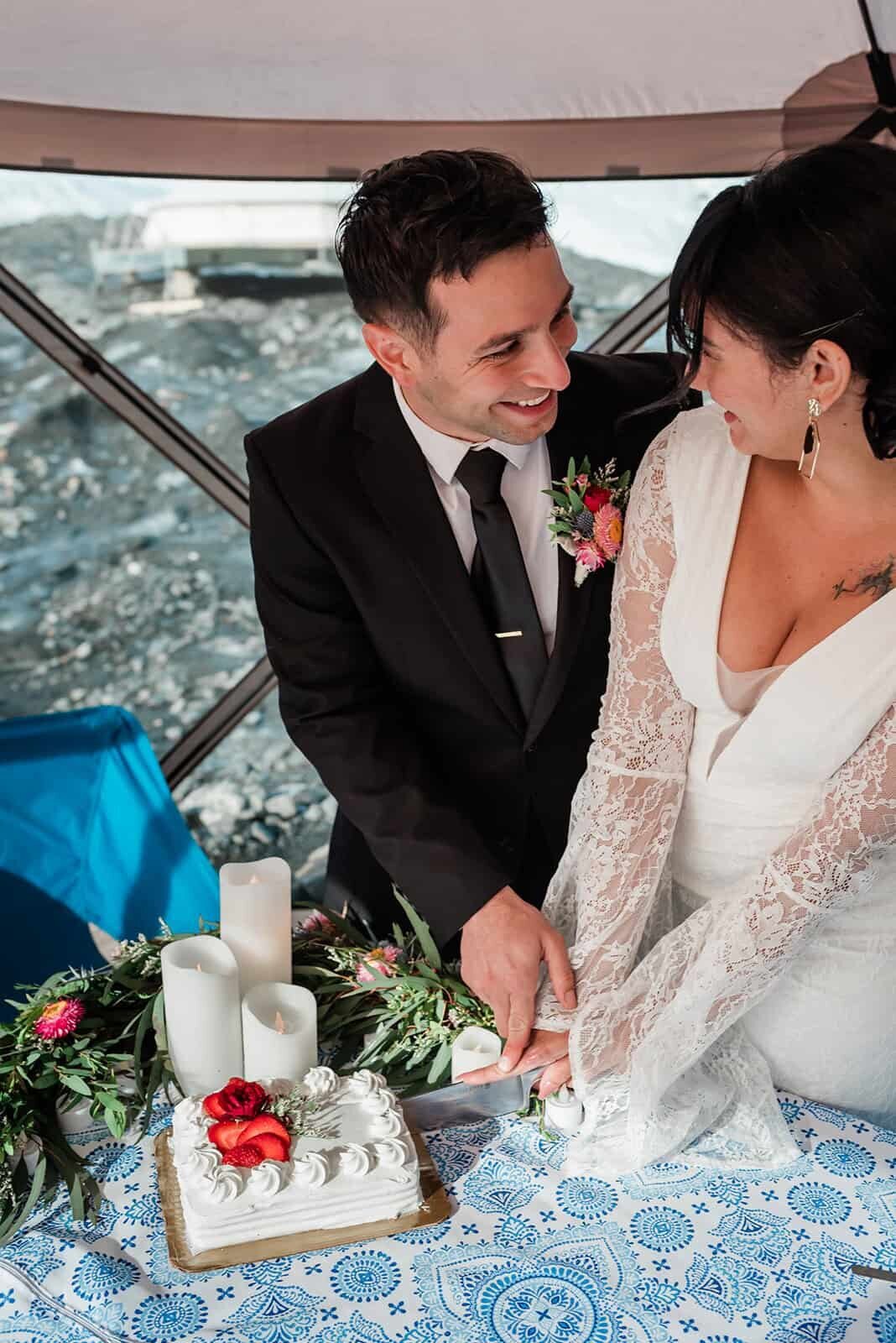 alaska-glacier-microwedding-ideas-Soul-and-Sky-Weddings_1