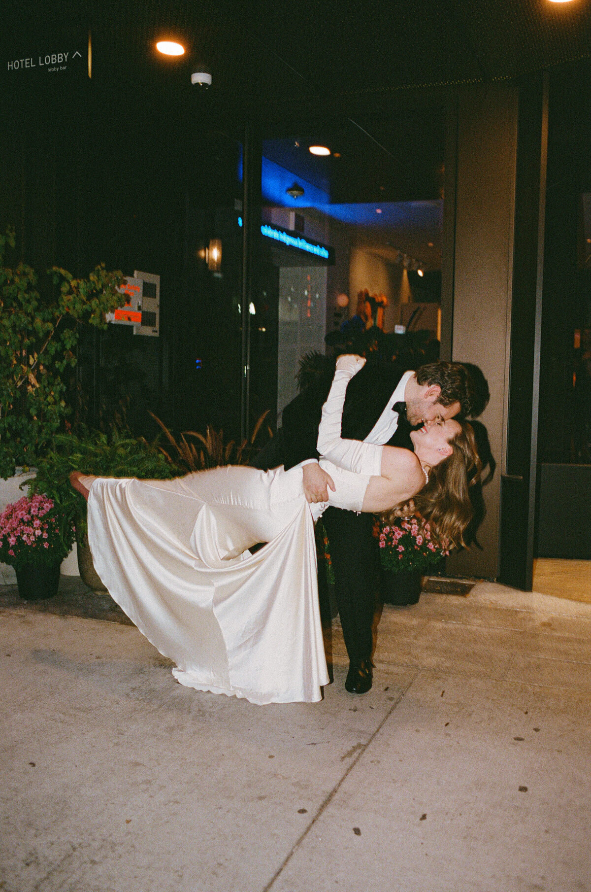 toronto-wedding-photographer-drake-hotel-wedding-069