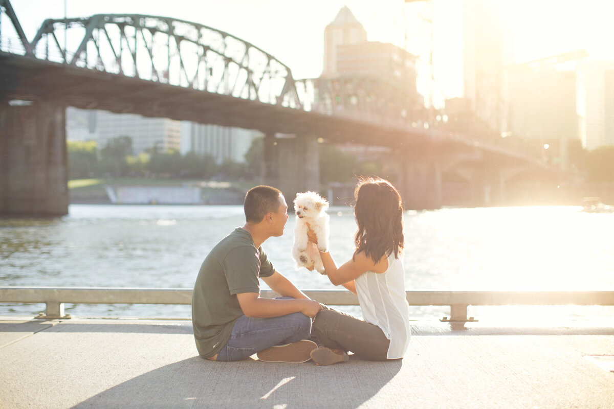 portland-oregon-engagement-photographers-photos-oregon-wedding-the-knot-style-me-pretty-4