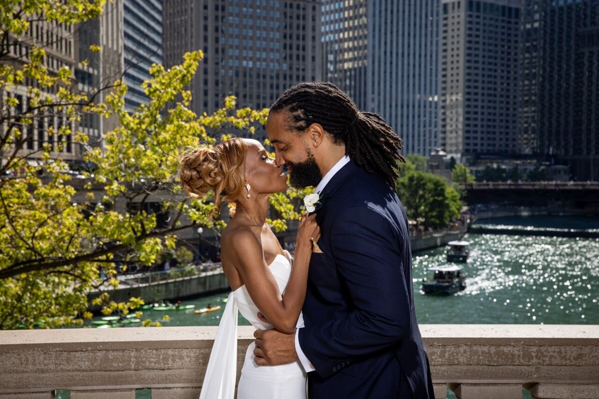 summer - intimate - wedding - theWit -chicago