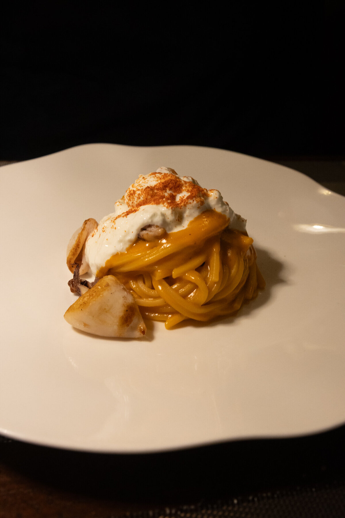 Creamed spaghetti with calamari.