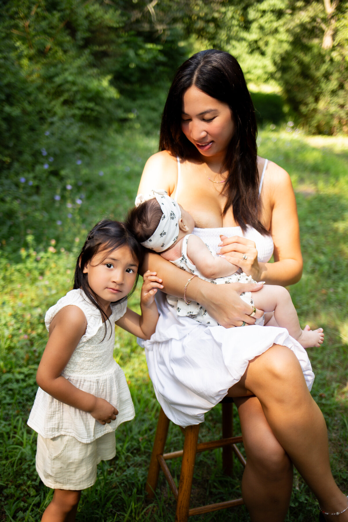 motherhood-nursing-photo-session-bayside-queens