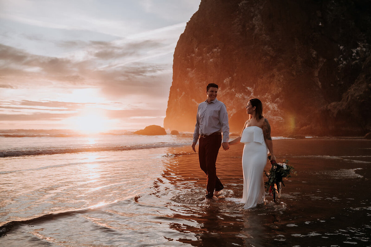 tinaandrew-cannon-beach-day-after-session-ironandhoney-2019-1035