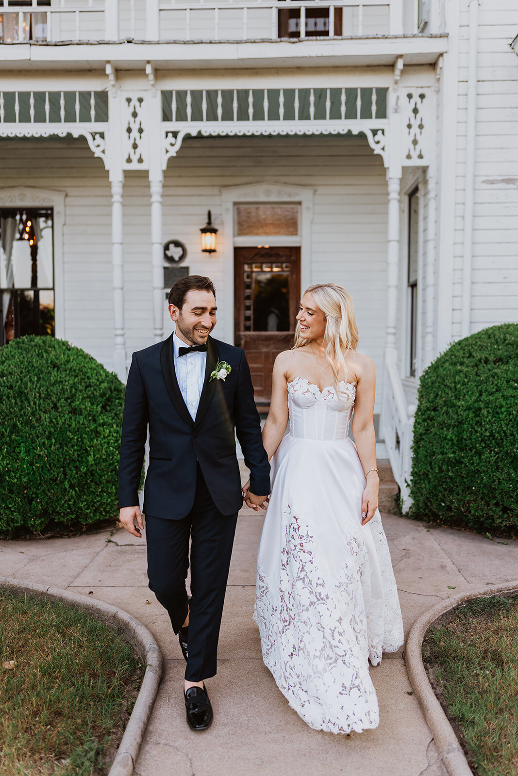 TessLesliePhotos-barr-mansion-wedding-austin-texas-063