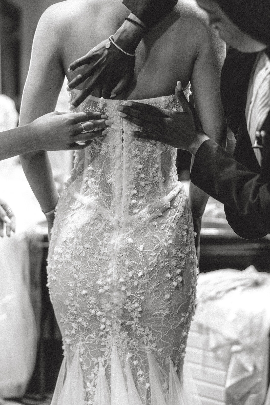 crest-hollow-country-club-nyc-wedding-photographer-164