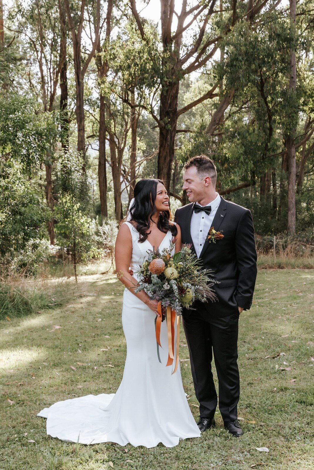 Elope-styled-micro-wedding-victoria-the-log-cabin-ranch30