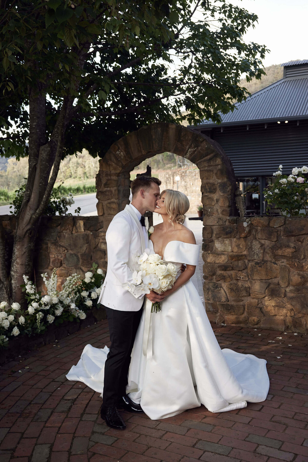 HR_EandG_Feathertop_LostinLovePhotography_wedding_64