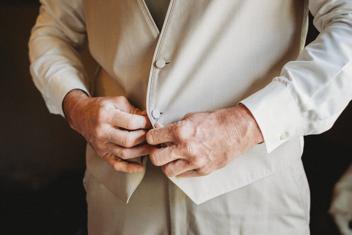 Vancouver WA Portland OR Ridgefield Seattle Wedding Photographer PNW