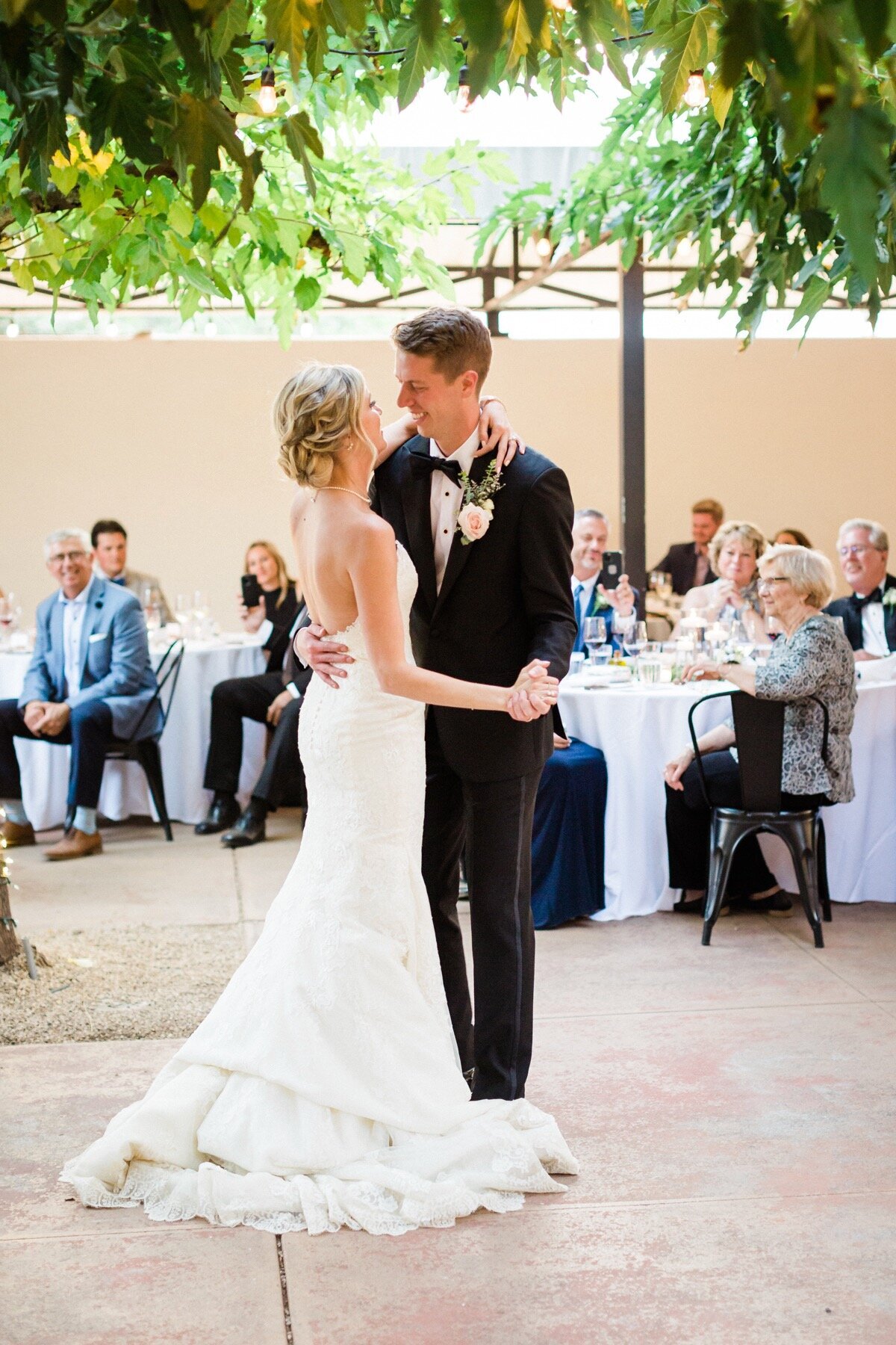 65-VictoriaJordan-TrePostiWedding-JenPhilips
