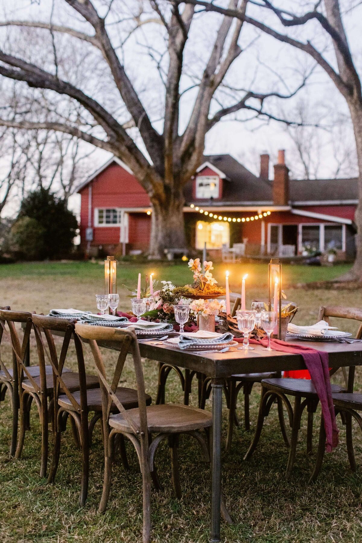 Evening outdoor wedding at Historic Red Farm