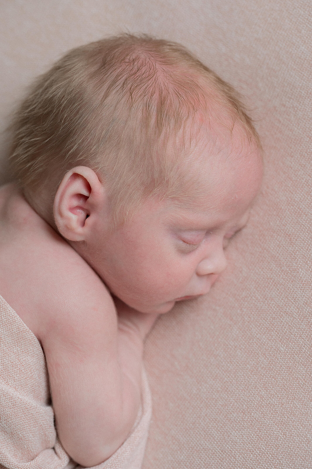 carmen_may_photography_pittsburgh_newborn_photos-38