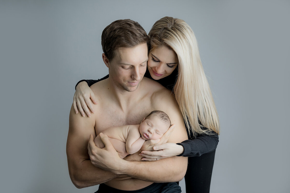 melissa-lamb-newborn-studio-ottawa-grey-loft-studio-2023-22